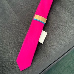 NWT Bright pink Penguin skinny tie